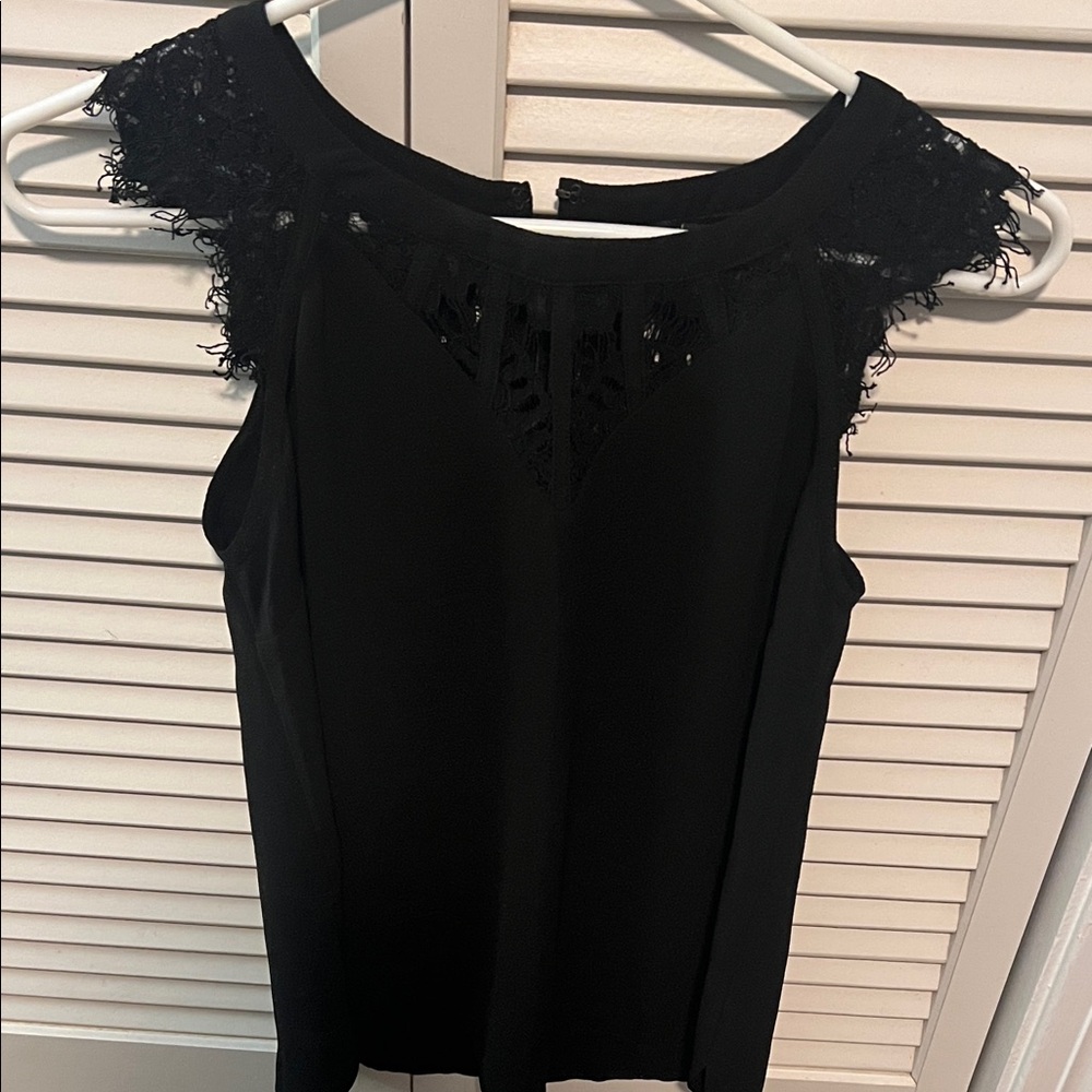 41 Hawthorn Black Lace Accent Blouse